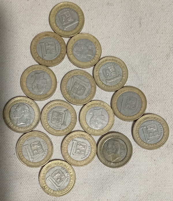 MONEDAS 1 BOLÍVAR 2007