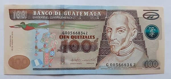 100 quetzales