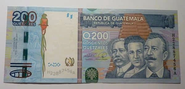 200 quetzales