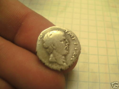 Zdjęcie 1 Niezidentyfikowana moneta: ME PODRIAN AYUDAR A IDENTIFICAR ESTE DENARIO?